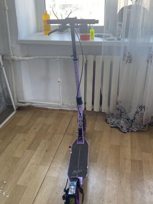 Продаю самокат.