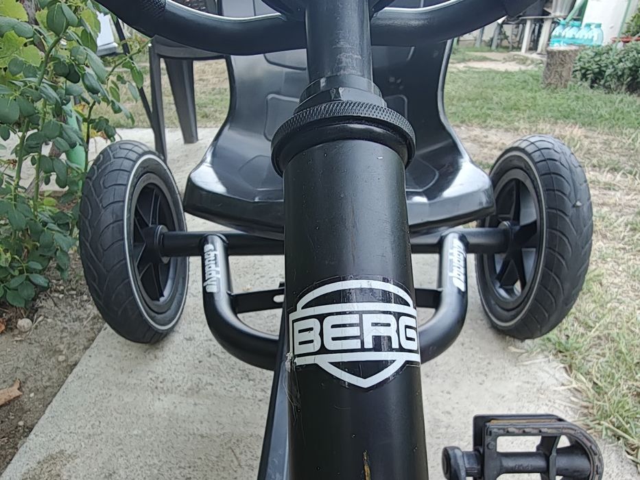 Kart cu pedale BERG Buddy, negru mat, pentru copii de la 3 la 8 ani