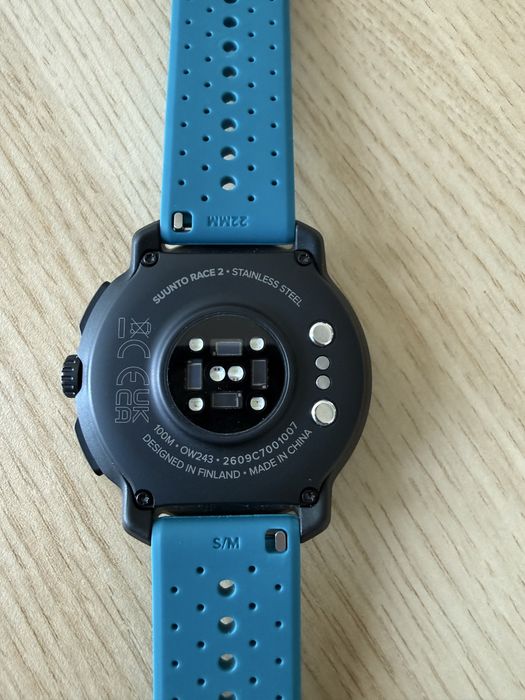 Часовник Suunto Race 2