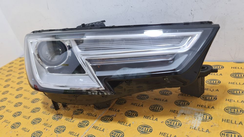 Far xenon led dreapta  Audi A4 B9 8W S4 2015+ 8W0941044B
