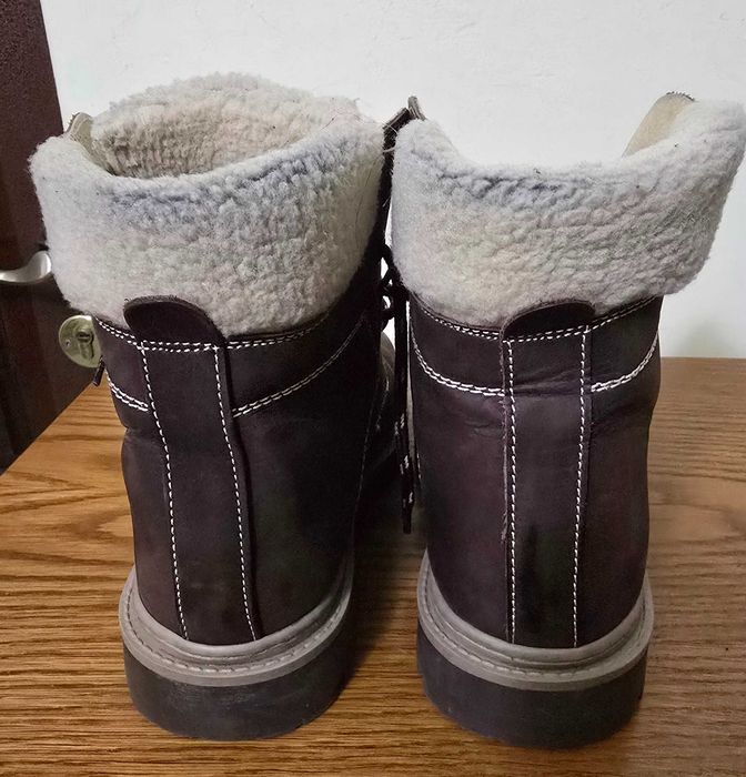 Ghete de damă de  iarnă din piele naturală