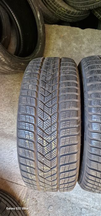 225/45/18 Pirelli Sottozero 3 Winter MOE
