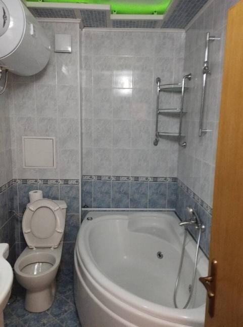 Дава се под наем Тристаен апартамент в Пловдив, Център - 103 кв.м за 650 € - Снимка #5