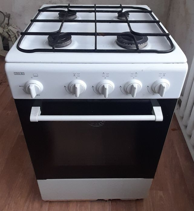 Продам газовую плиту с балоном