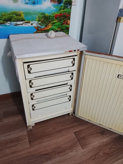 Продам морозильник