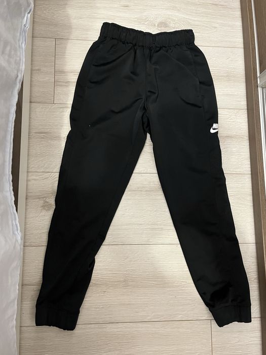 Детско долнище Nike размер M