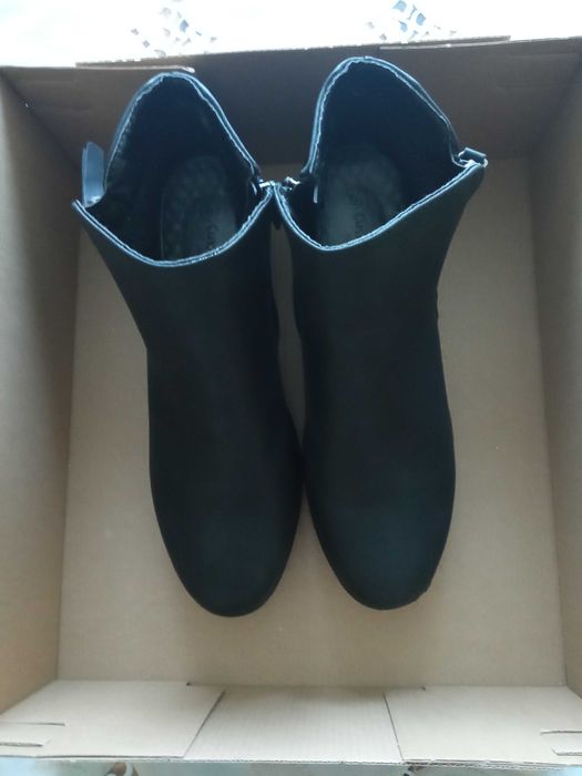 Дамски боти -  нови