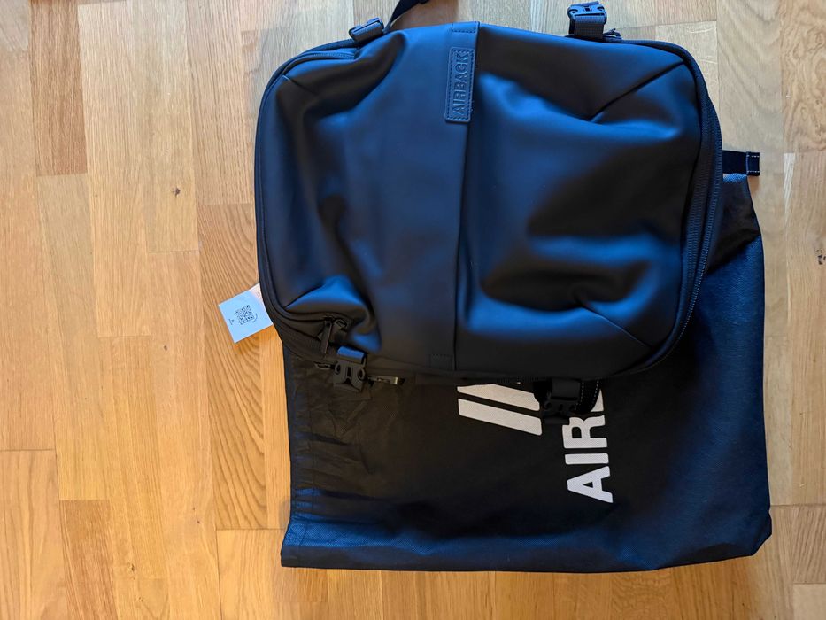 Раница за пътуване The Airback® GO с въздушна помпа и несесер