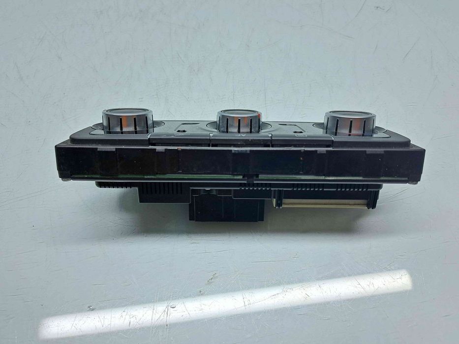 Panou comanda clima  Volkswagen Touran (1T3) [Fabr 2010-2015]3C890733