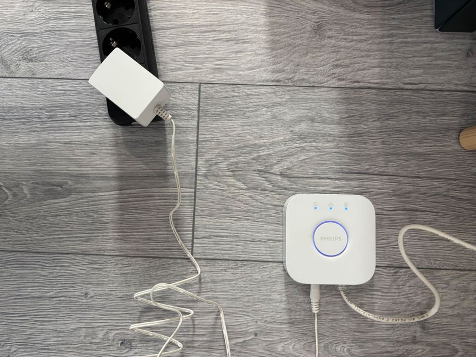 Consola bridge hub wireless Philips Hue, Zigbee, HomeKit