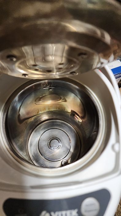 Продам термопот. Состояние нового