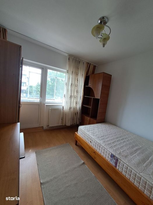 Vând apartament 2 camere, etaj 2,cu 2 balcoane, mobilat