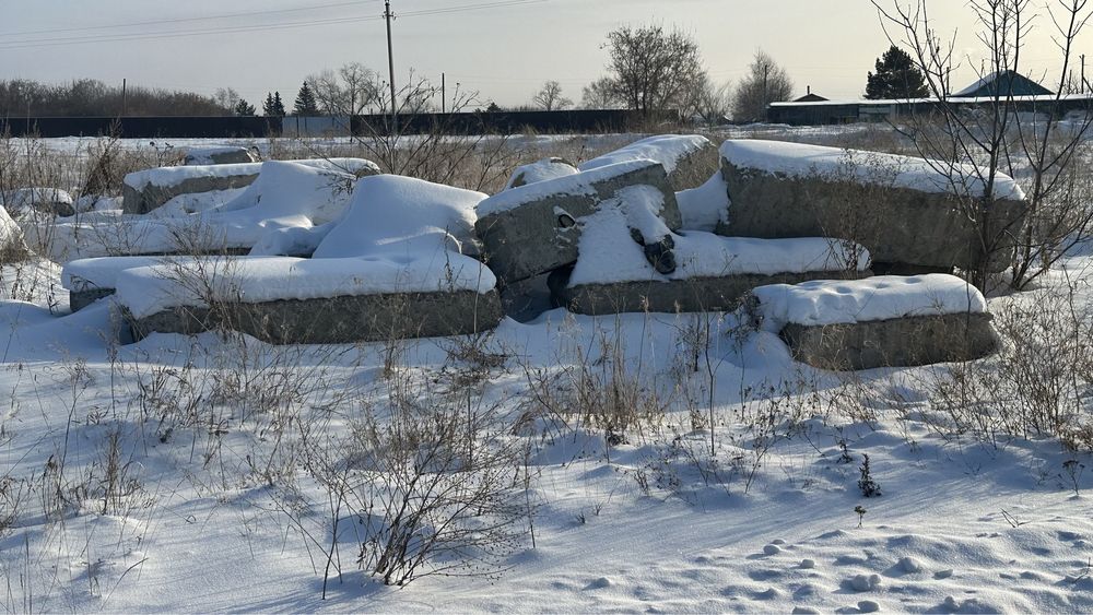 Продам блоки в количестве 40 ш размер 6