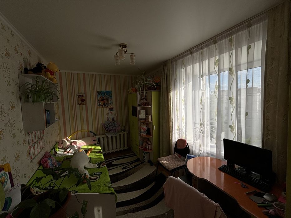Продам 4-х комнатную квартиру