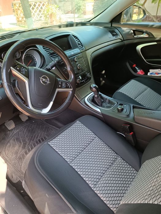 De vanzare Opel Insignia