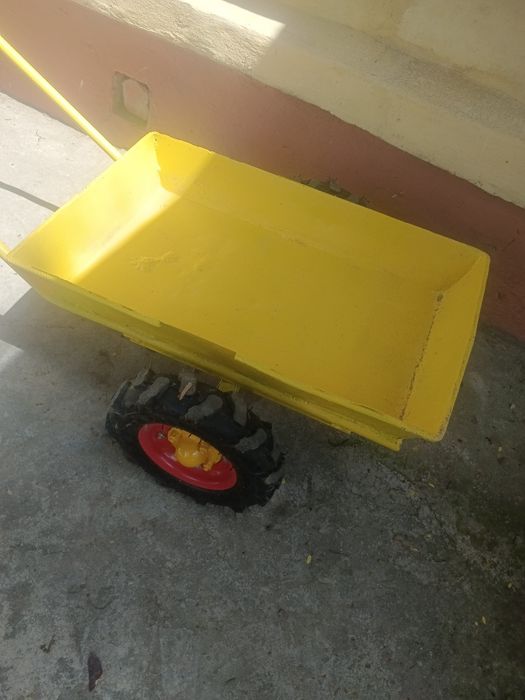 Продам садовую тачку