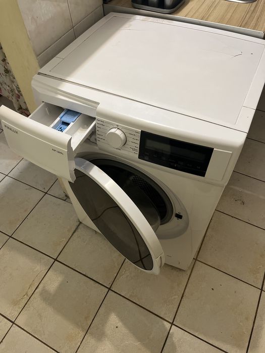 Развалена пералня за скрап