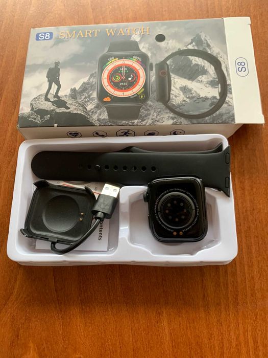 Чисто нови Смарт часовници