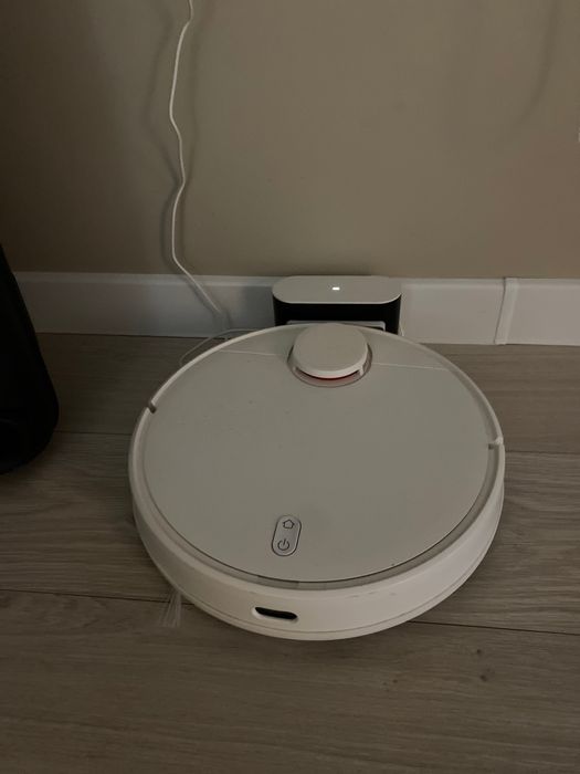 Продам робот пылесос