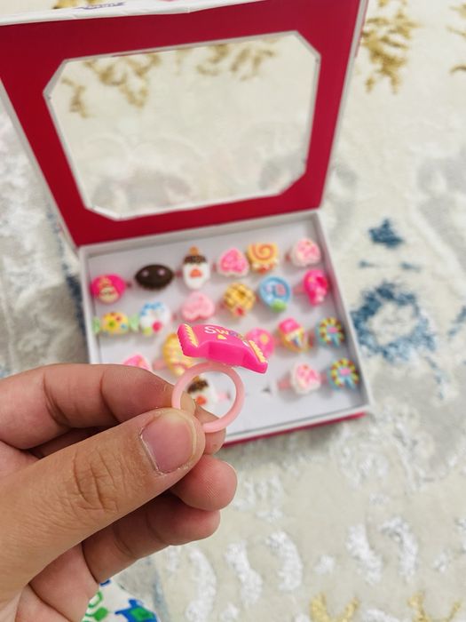 Продам кольцо девочке игрушки