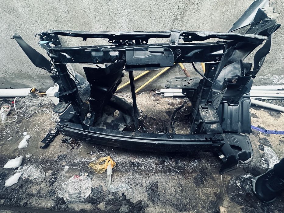 Альфард телевизор