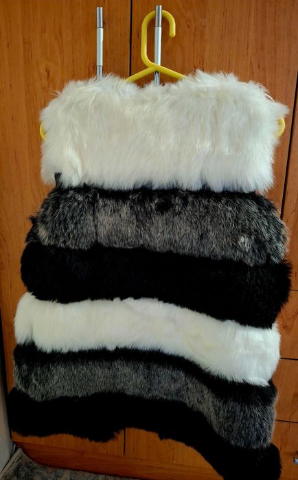 Черно и бяло- елек от еко кожа