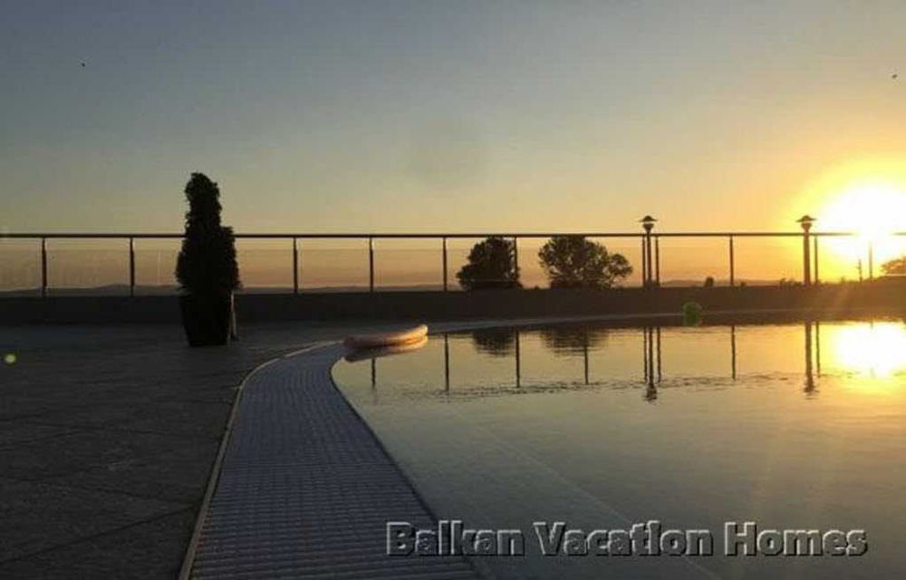 Двустаен апартамент с гледка море в Бяла