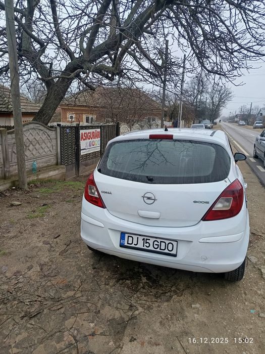Vând Opel Corsa D