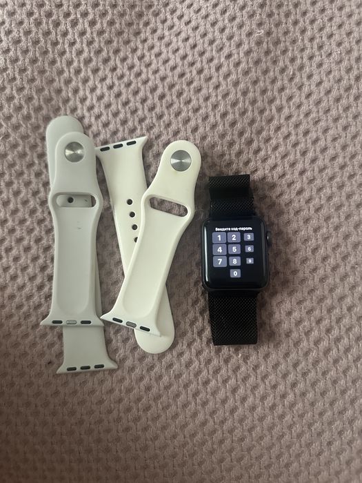 Apple Watch 3 третья серия, три ремешка