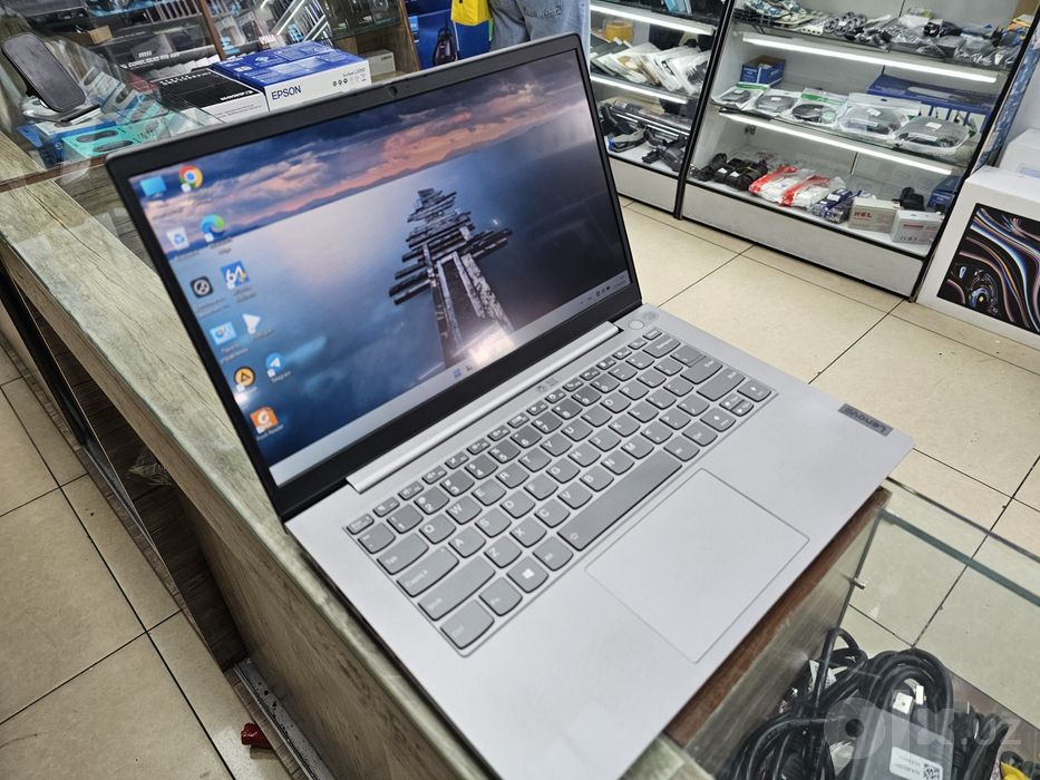 Lenovo ThinkBook 14 Cote i7