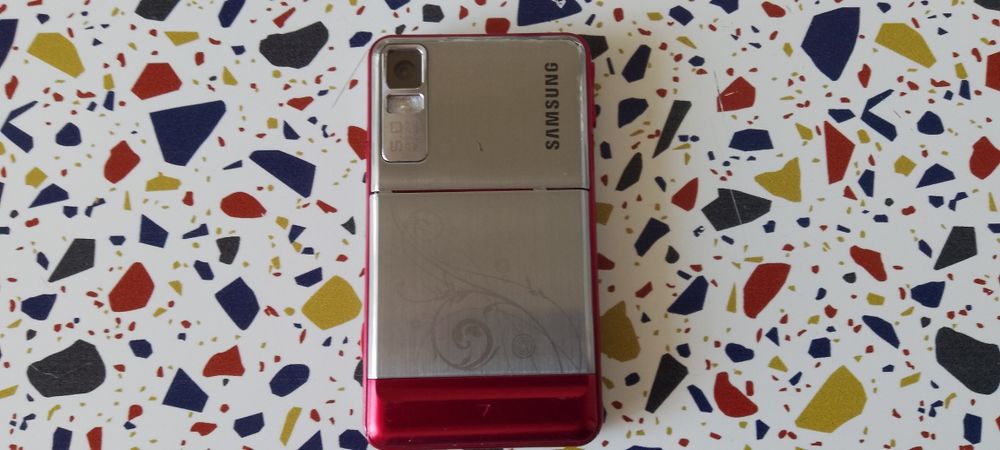 Telefon Samsung F 480 Tocco, ediția La Fleur