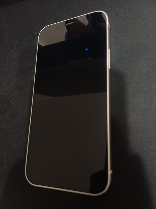 Iphone 12 в идеальном состоянии