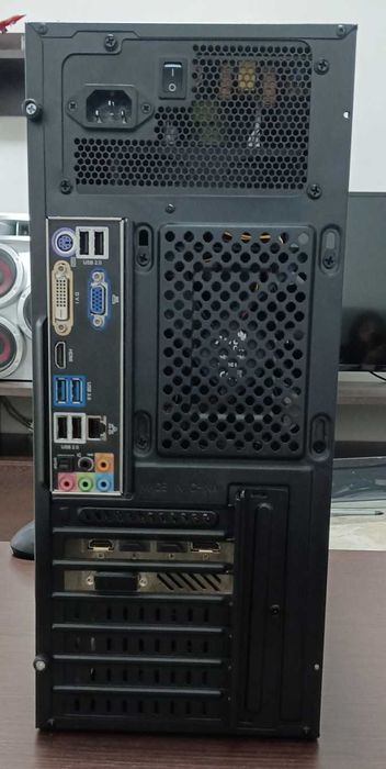 Геймърски, офис и workstation компютри - 16GB RAM SSD RX580 8GB DDR5