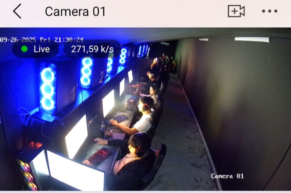 Afacere/afacere la cheie sala gaming 11 PC/ pariuri/cafenea/bar