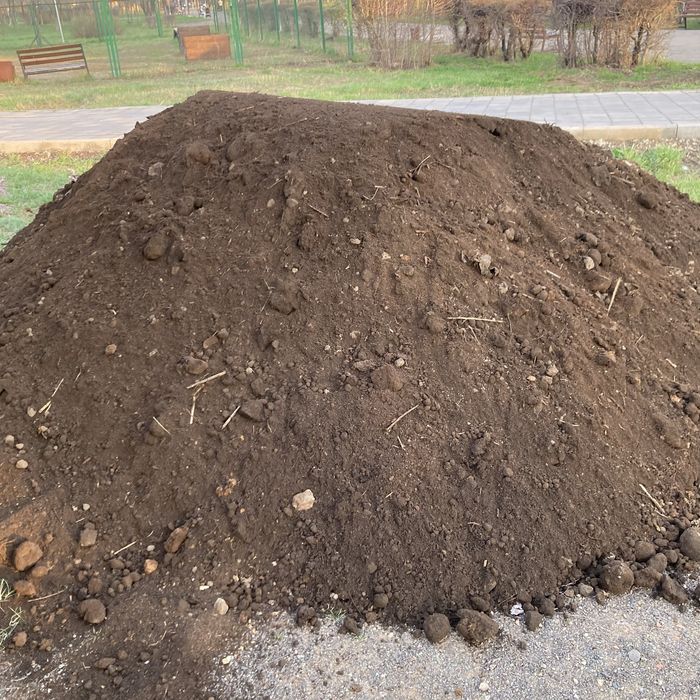 Продаю.Навоз,перегной,Черназём