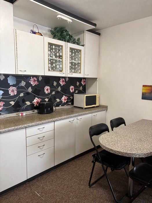 Дава се под наем Двустаен апартамент в София, Оборище - 64 кв.м за 518.67 € - Снимка #1