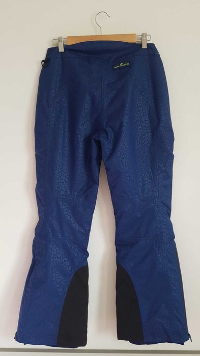 costum ski snowboarding Adidas Stella McCartney Recco sport iarna NOU