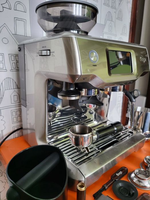 Кафемашина SAGE the Barista Touch с дисплей и кафемелачка