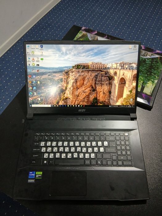 Notebook  I7 13avlod