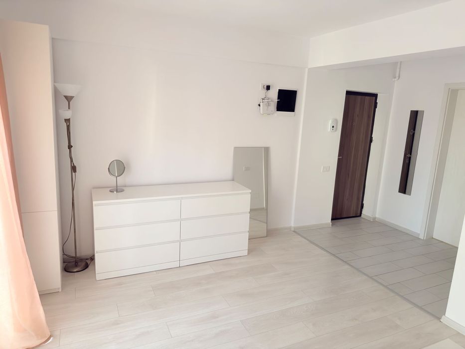 Garsonieră de închiriat