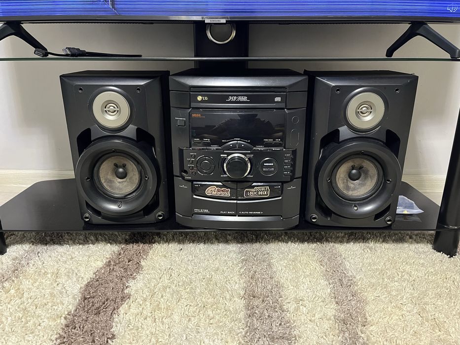 Музыкальный центр