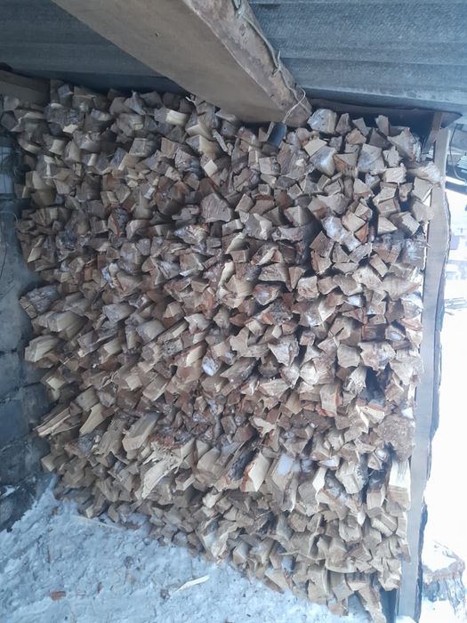 Продаю дрова,  — сухие, отличные для топки или бани.