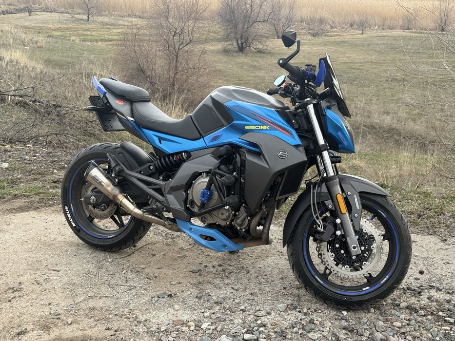 Мотоцикл CF moto 650NK