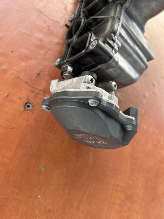 Galerie admisie aluminiu vw passat b6 motor 2.0 CBAB