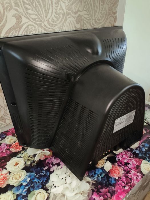 Продам телевизор