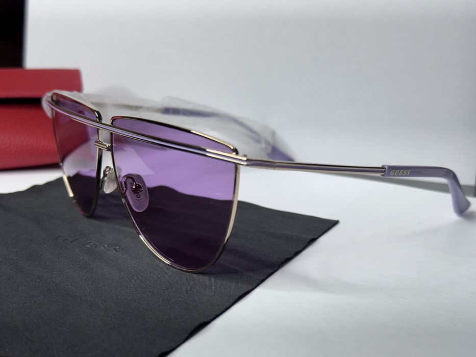 Очила GUESS GU7852