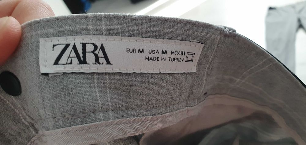 Pantaloni stofa Zara - 2 perechi - se vand separat sau impreuna