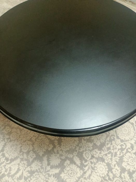 Продам стол круглый