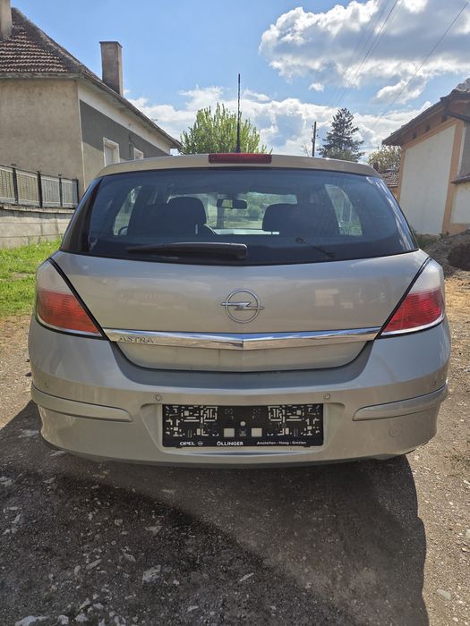 Opel Astra 1,4 бензин