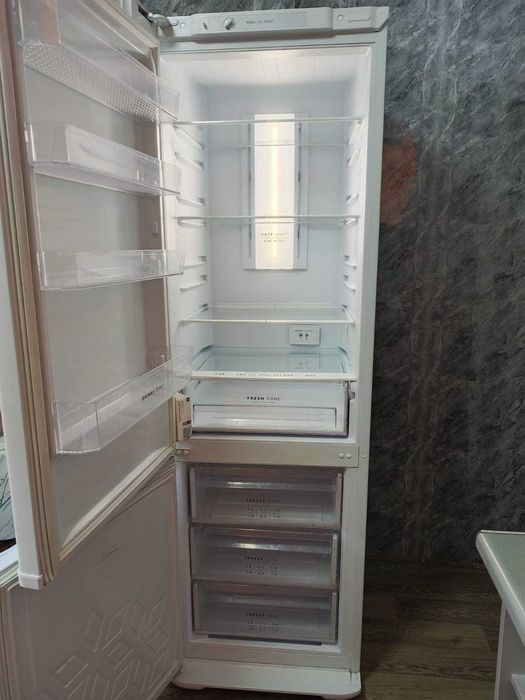 Продам холодильник Бирюса